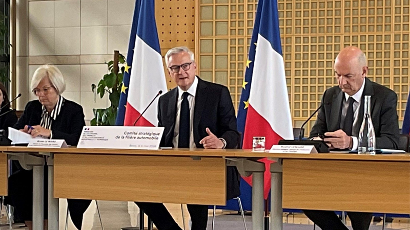 signature-contrat-strategique-de-filiere-2024-27_nextmove_pole-de-competitivite-automobile-mobilites_2.png
