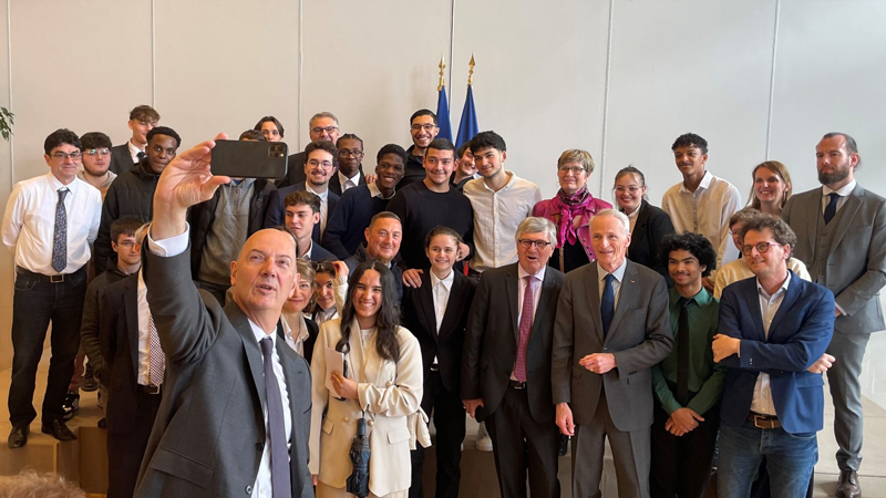 signature-contrat-strategique-de-filiere-2024-27_nextmove_pole-de-competitivite-automobile-mobilites_4.png